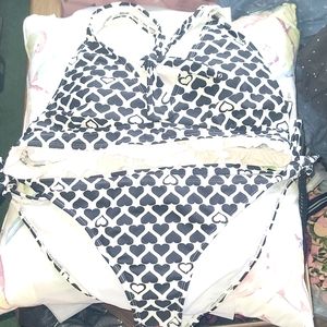 Heart print binki set